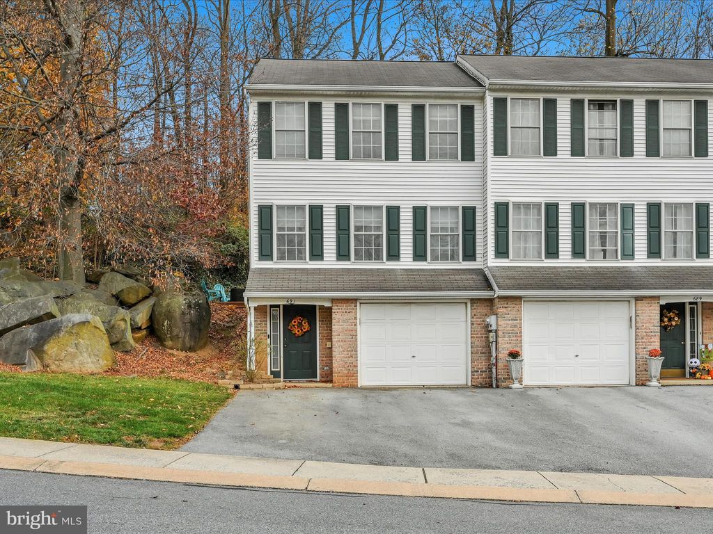 Photo of 691 Rockwood Drive, Elizabethtown, PA 17022 (MLS # PALA2043688)