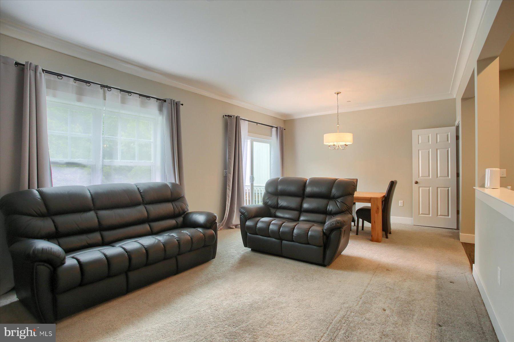 HANBURY COURT - Residential