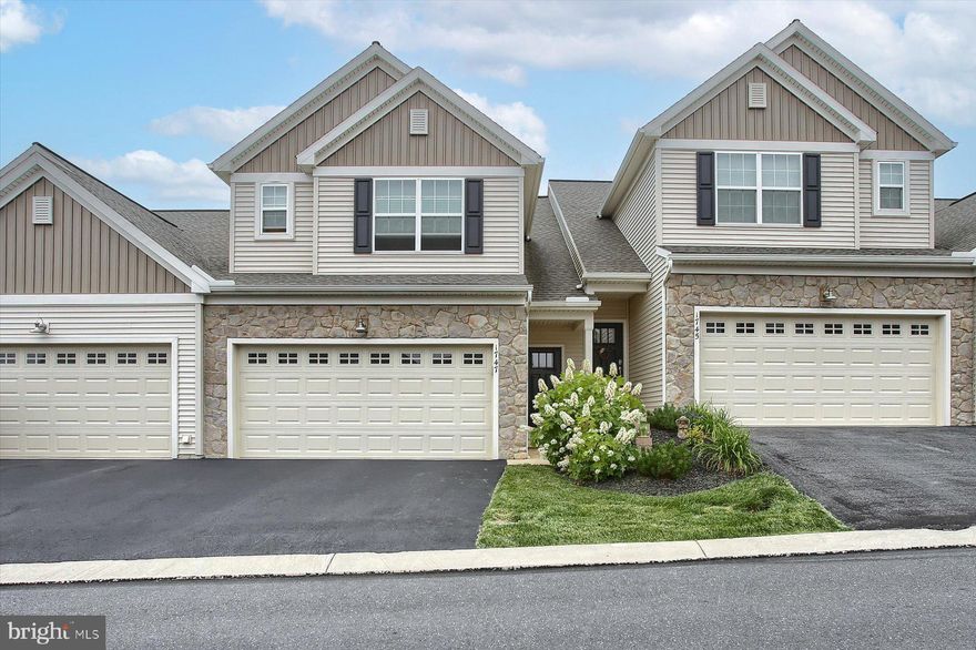 Come check it out your new home in the desirable Winding Hills community of Mechanicsburg area. Enjoy the amazing space on this 2-story townhome that includes a 2-car garage with mudroom entry complete with built-in bench, coat closet and a half bath conveniently located by entry.
This home has a great flow with an open layout from kitchen to living room. The kitchen is featured with attractive cabinetry, stainless steel appliances, and granite countertops with tile backsplash. The living room is spacious and the well positioned dining area received tons of daylight, with sliding glass door access to the deck, that provides you with peaceful views of protected green spaces. 
The 2nd floor features all three bedrooms, 2 full bathrooms, and a spacious and convenient laundry room. The owner's suite features a large closet and private bathroom with 5ft tiled shower.
Do you want to own a home that feels like a brand new built without the new construction price tags? This is your chance! Schedule your showing today!