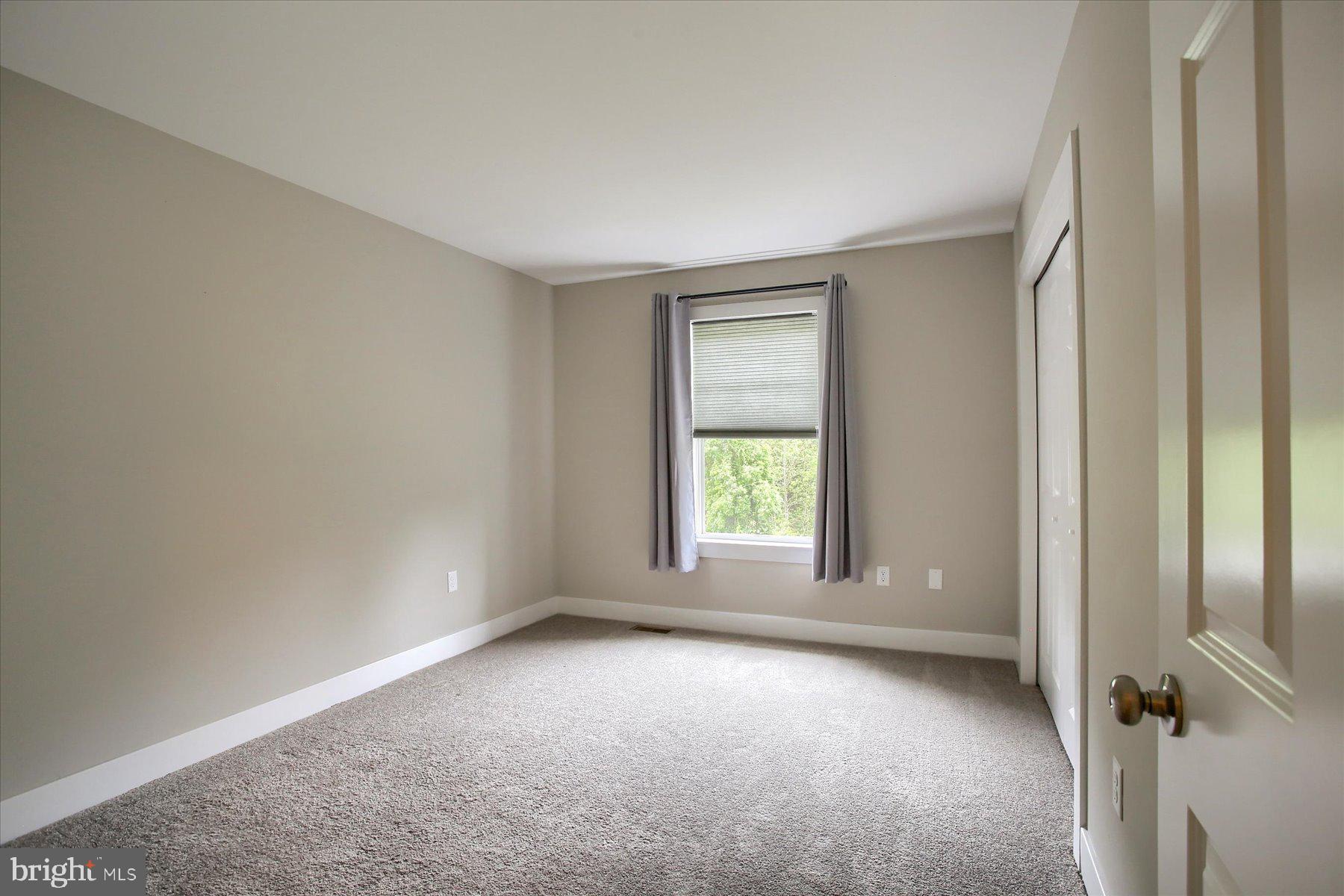 HANBURY COURT - Residential