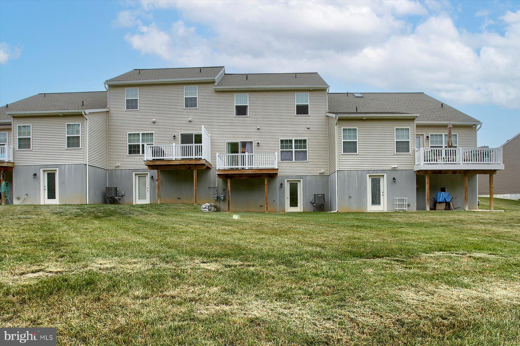 HANBURY COURT - Residential