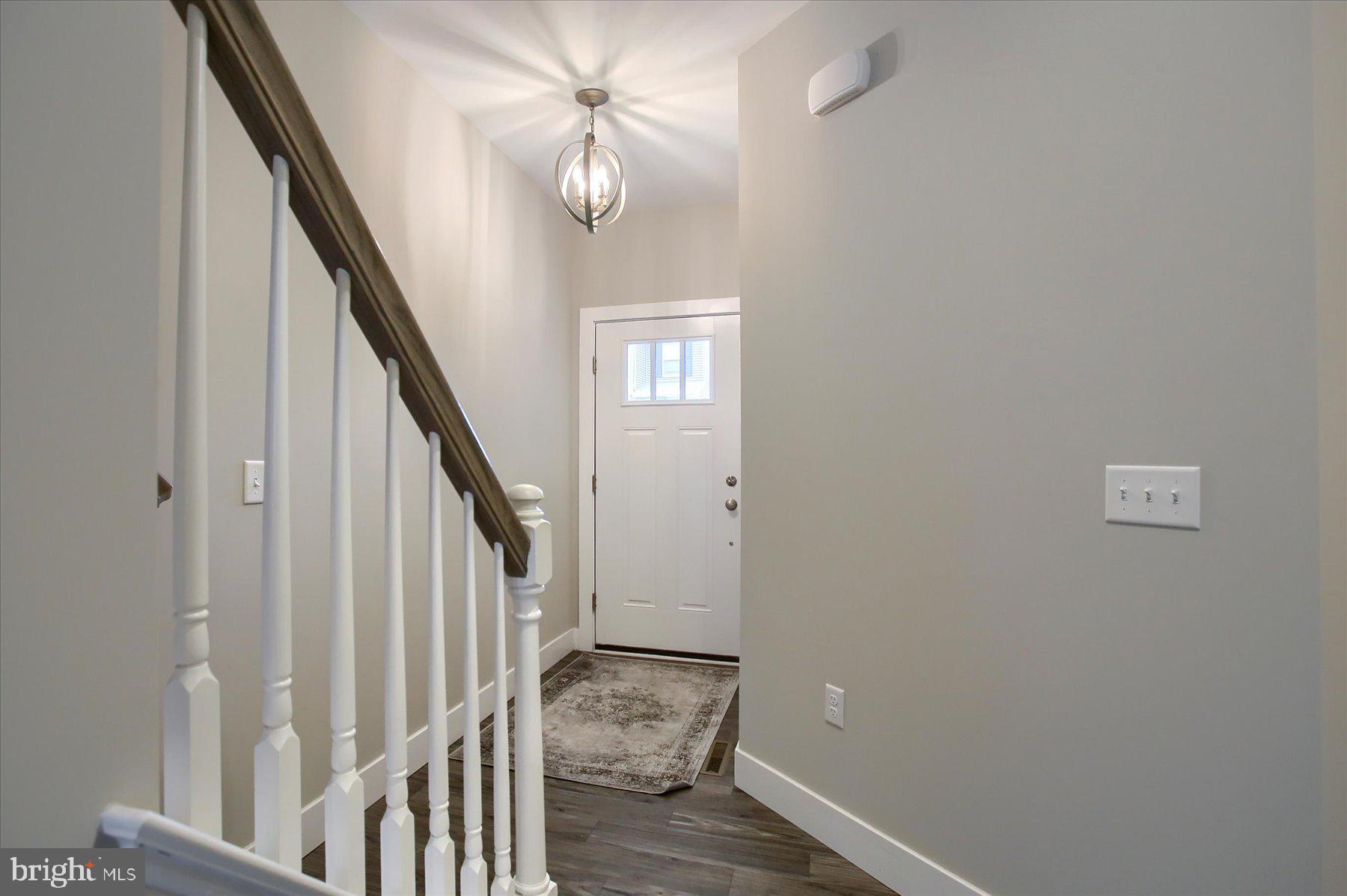 HANBURY COURT - Residential