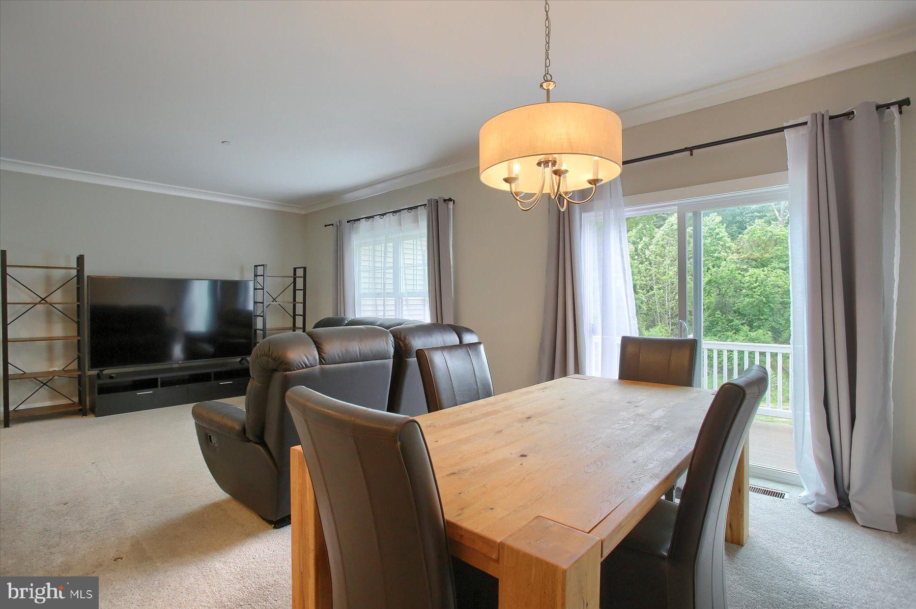 HANBURY COURT - Residential