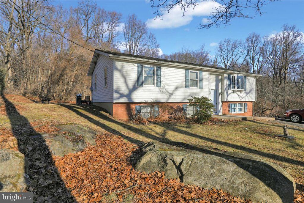 Photo of 165 Wanner Road, READING, PA 19606 (MLS # PABK2069070)