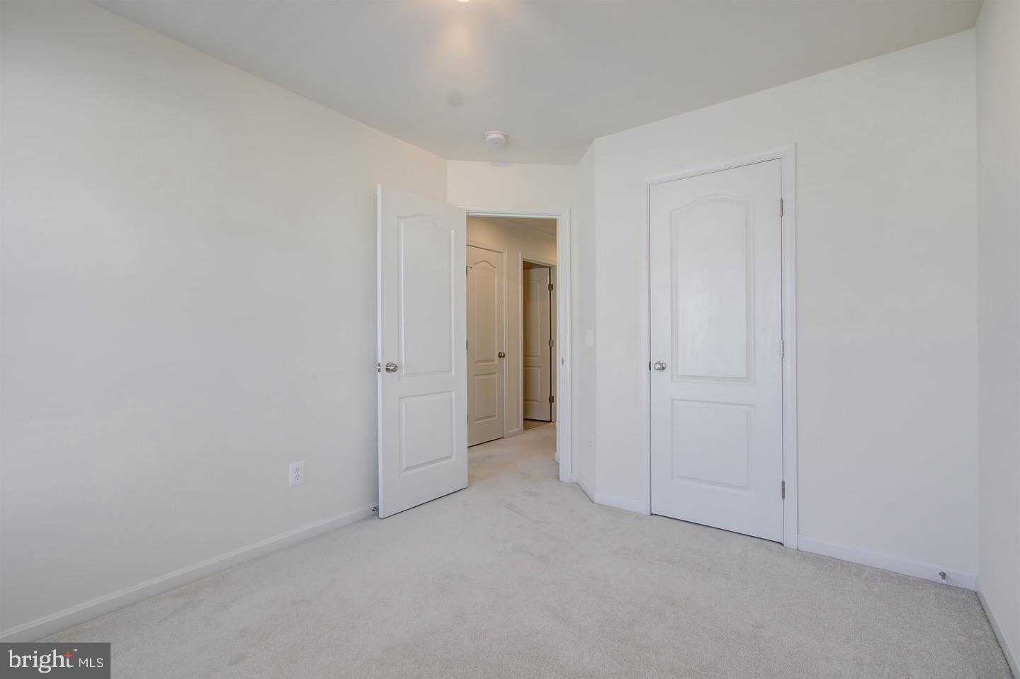 BRAMBLETON OVERLOOK - Residential Lease