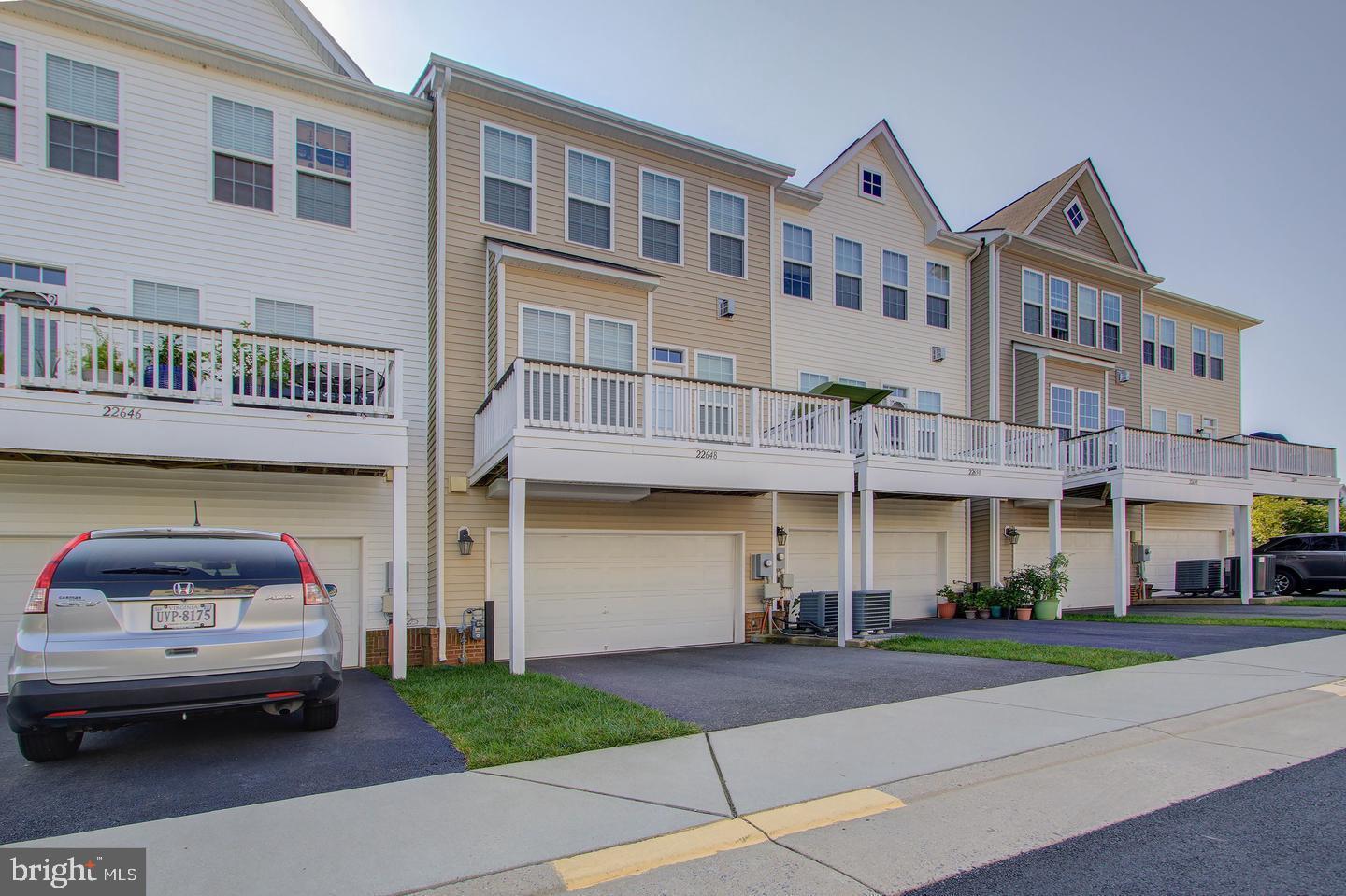 BRAMBLETON OVERLOOK - Residential Lease