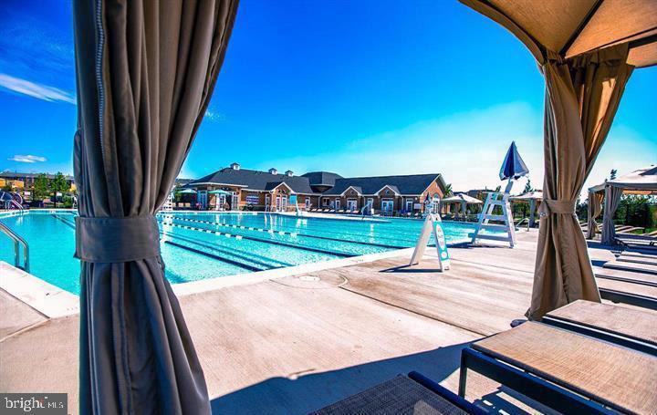 BRAMBLETON OVERLOOK - Residential Lease