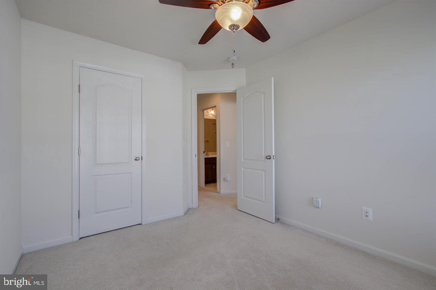 BRAMBLETON OVERLOOK - Residential Lease