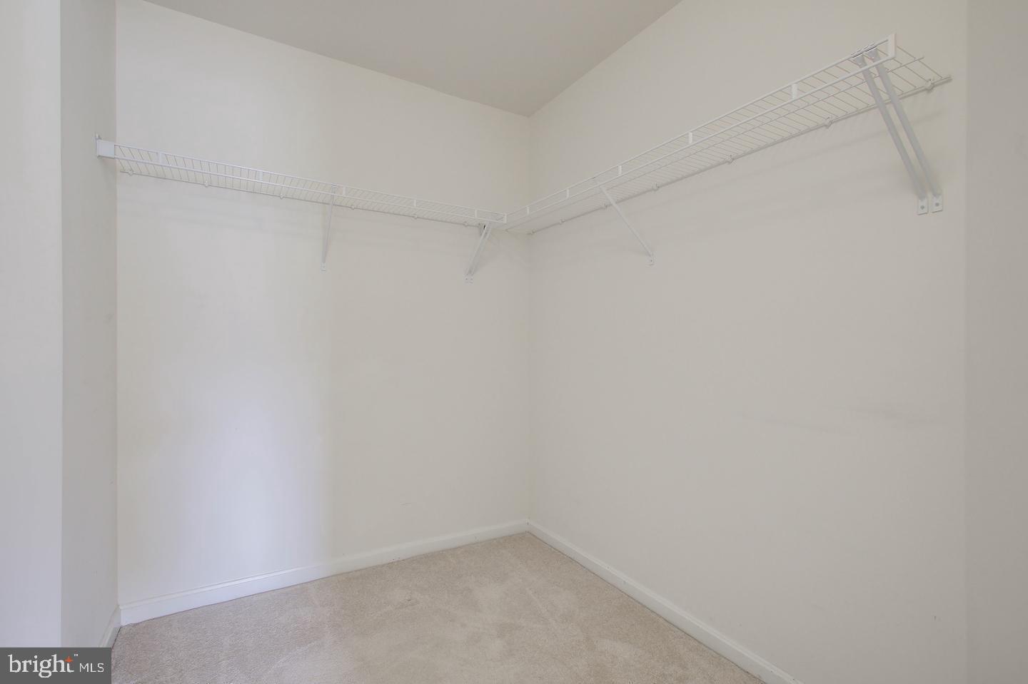 BRAMBLETON OVERLOOK - Residential Lease