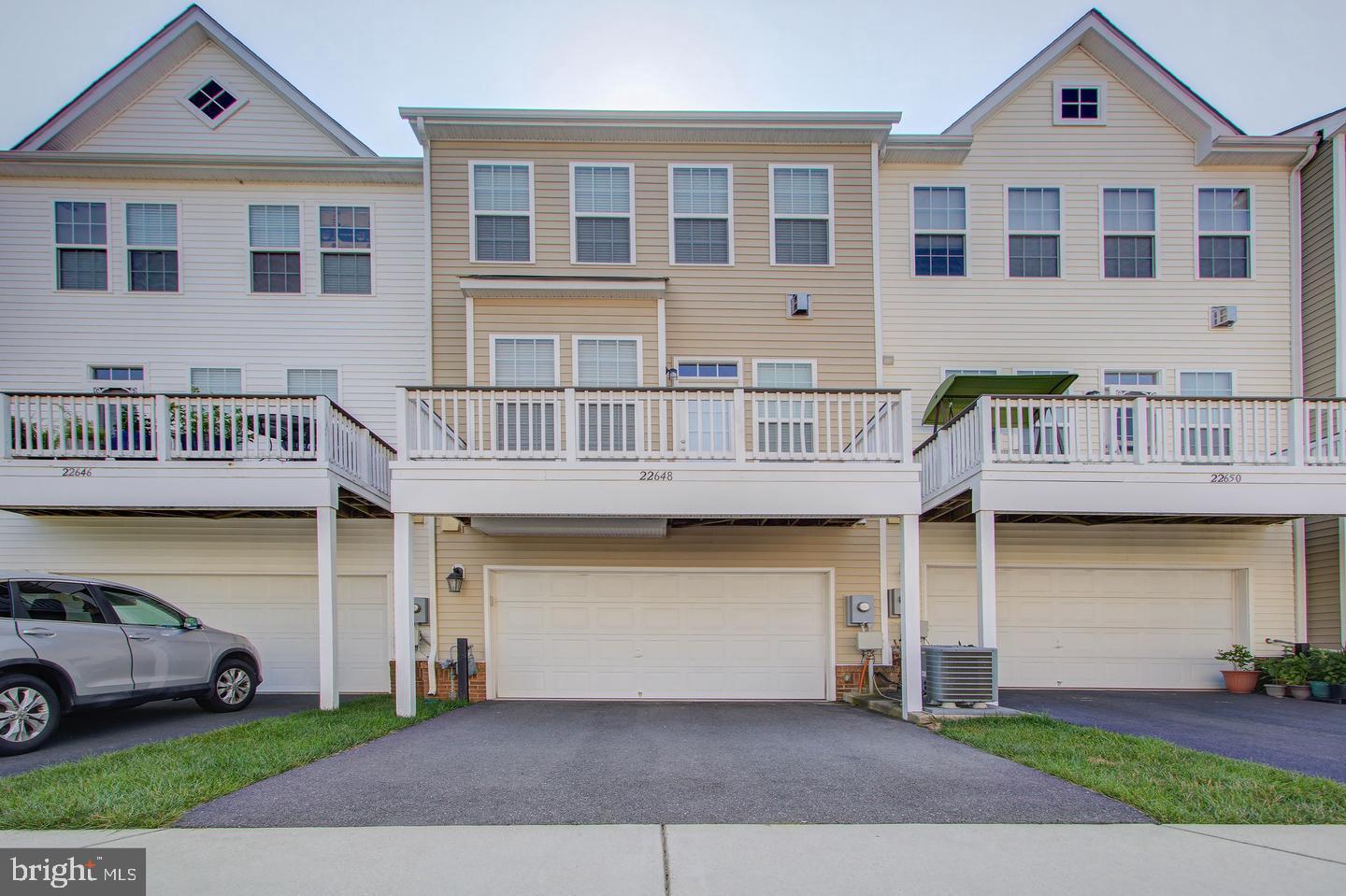 BRAMBLETON OVERLOOK - Residential Lease