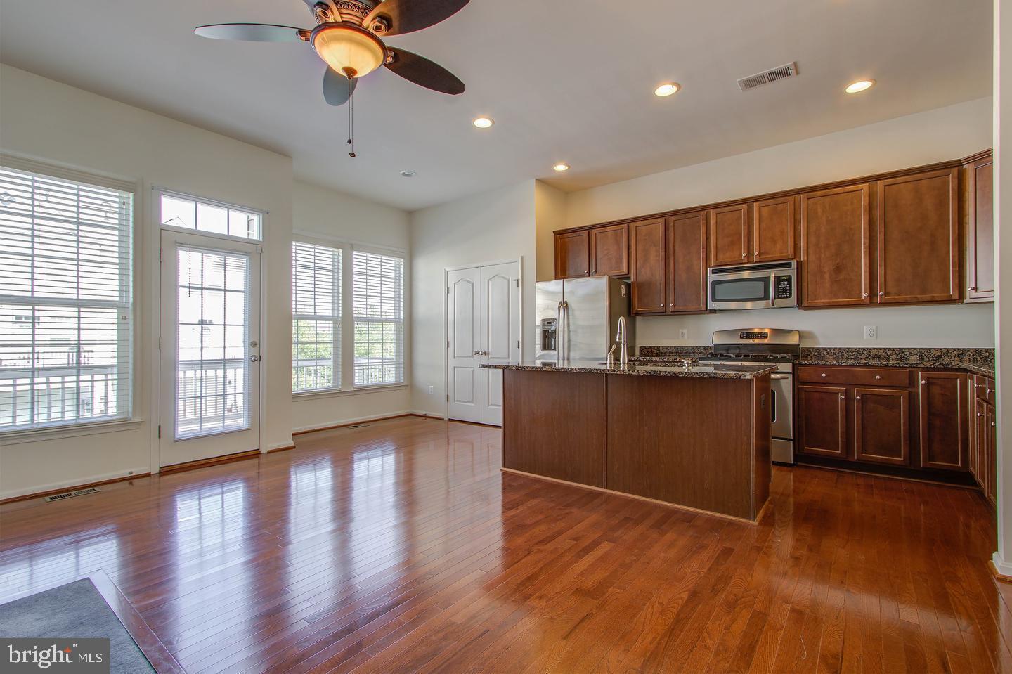 BRAMBLETON OVERLOOK - Residential Lease