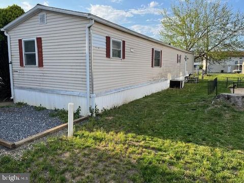 16 PENN COURT DRIVE MOUNT JOY PA 17552
