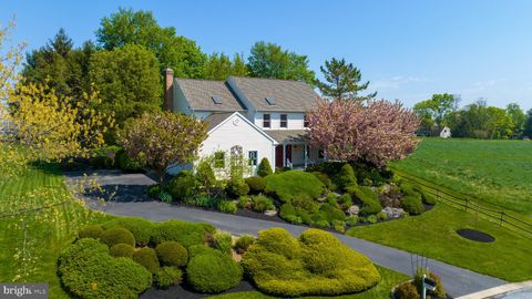 Photo of 1028 STONEMANOR DR, LANCASTER, PA 17603 (MLS # PALA2034030)