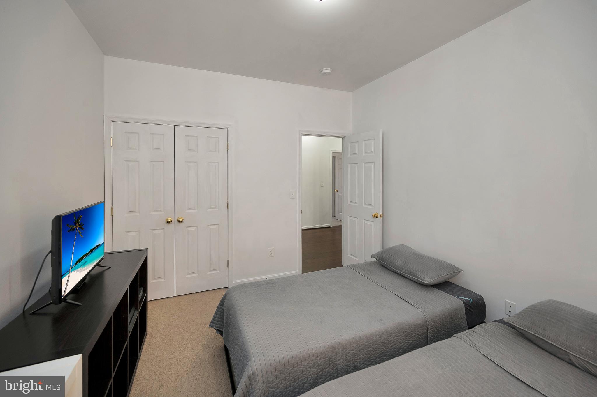 WILDERNESS SHORES - Residential