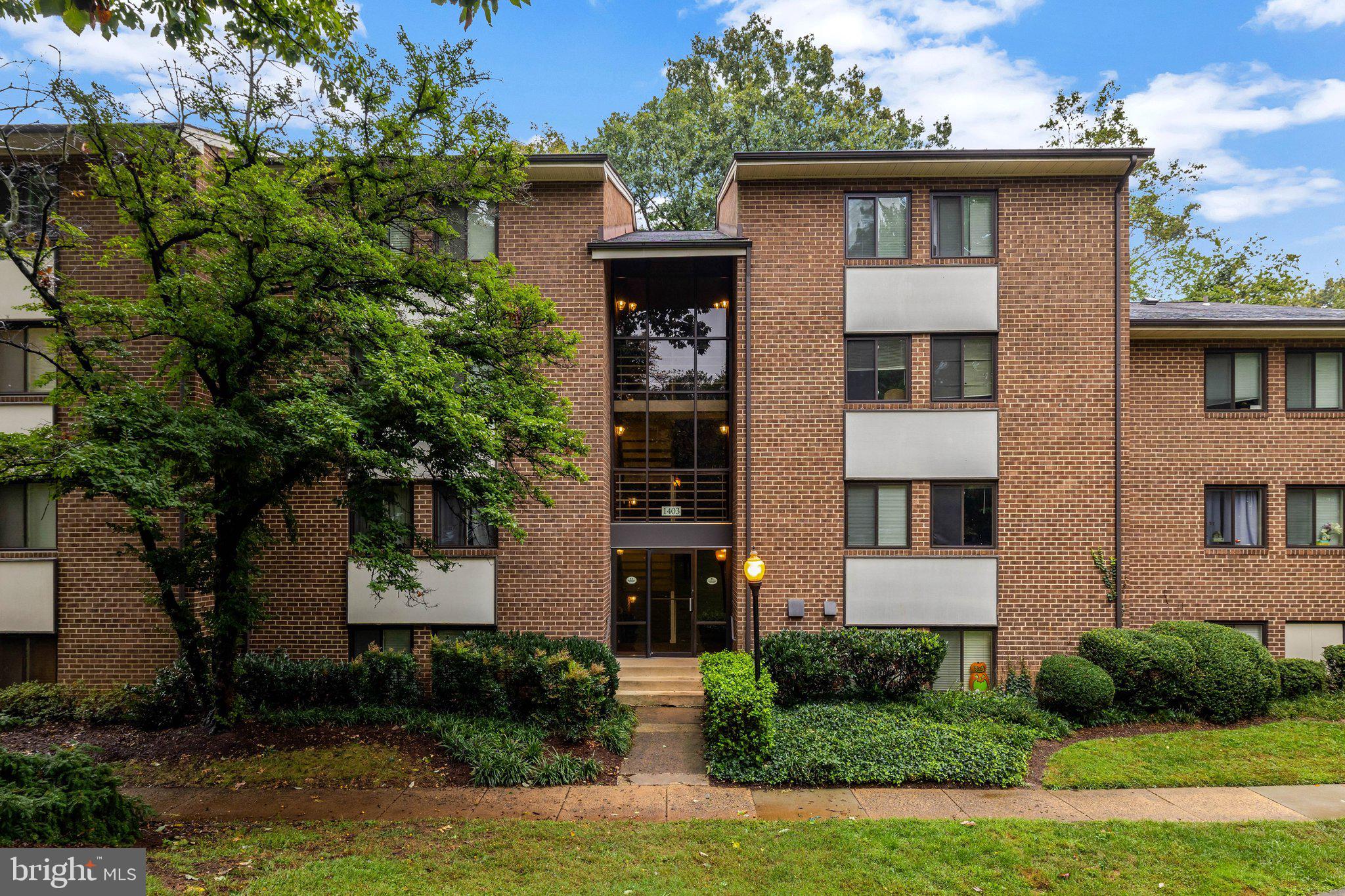 1403 NORTHGATE 1B