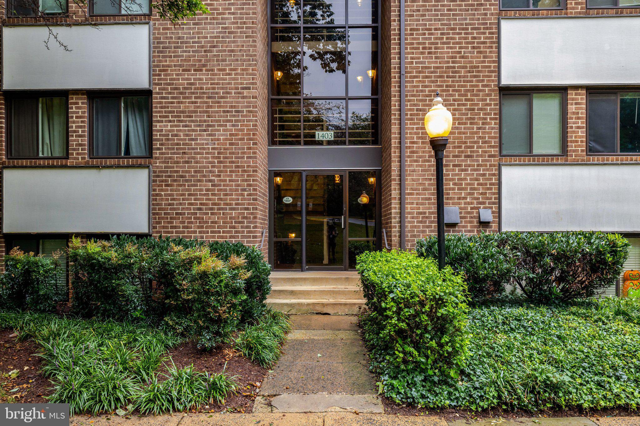 1403 NORTHGATE 1B