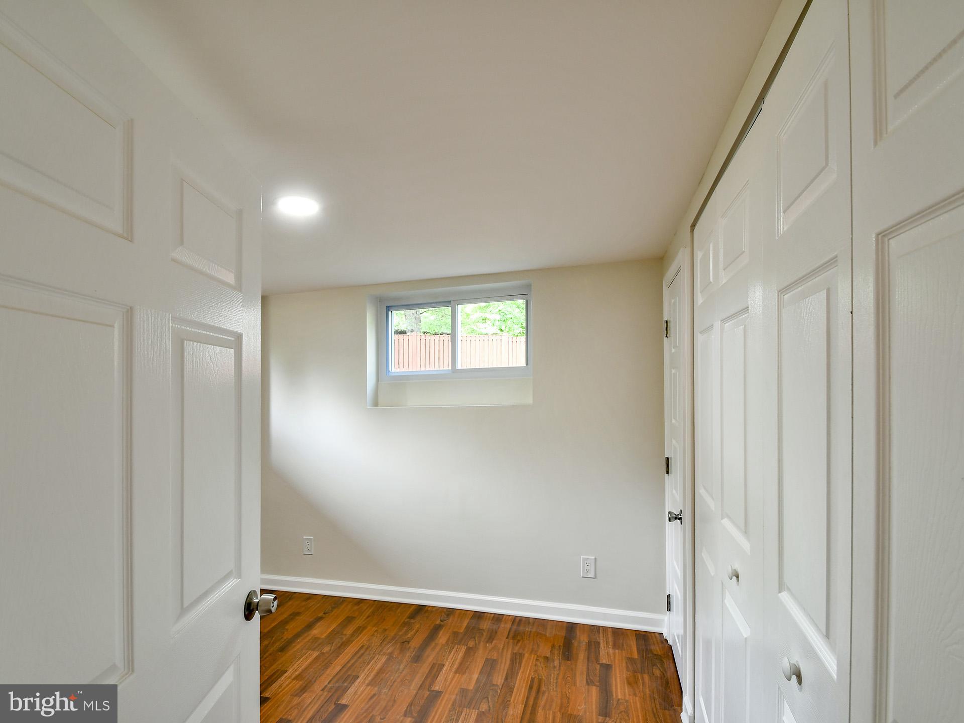 HUNTERS MILL ESTATES - Residential