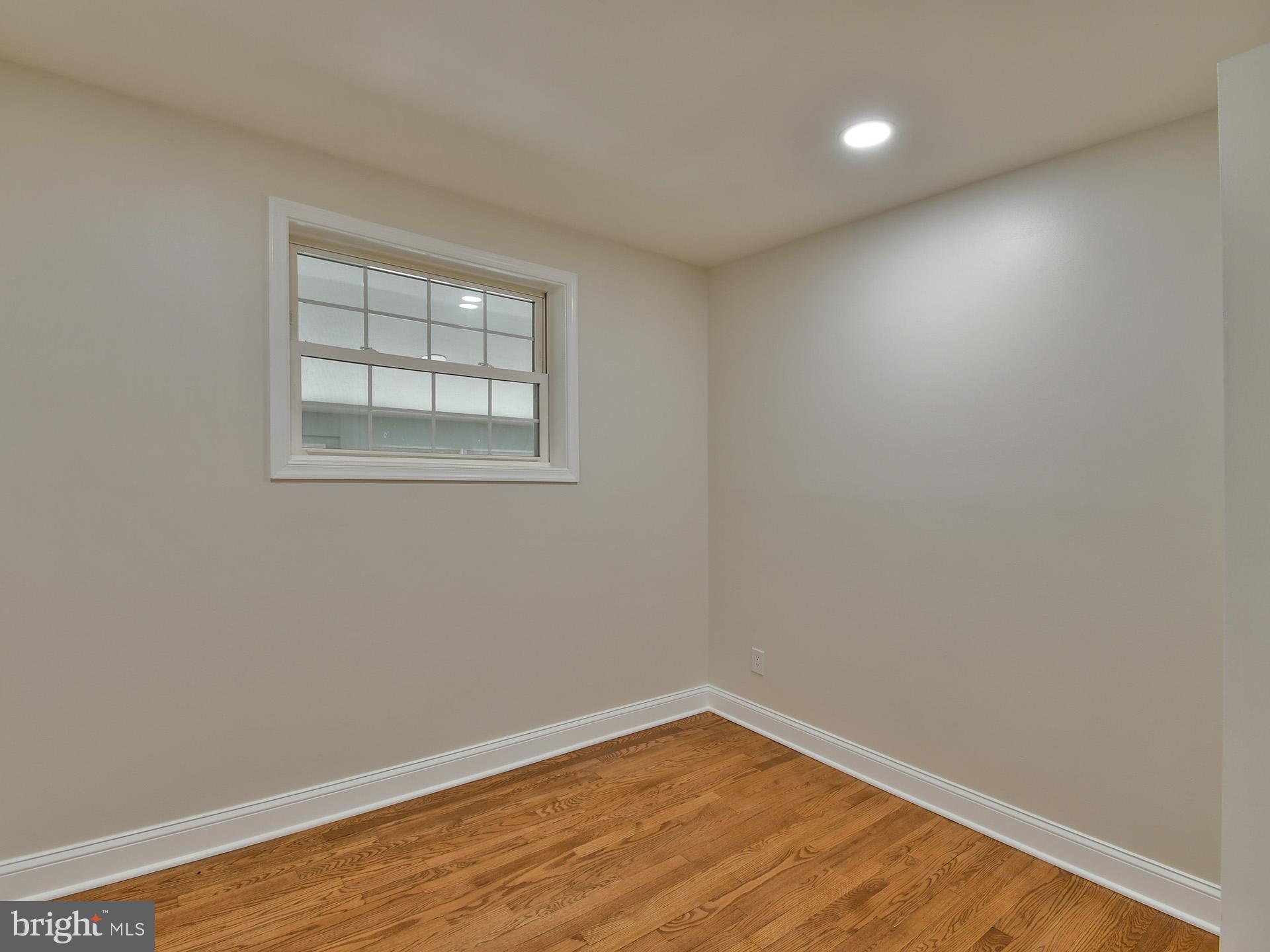 HUNTERS MILL ESTATES - Residential