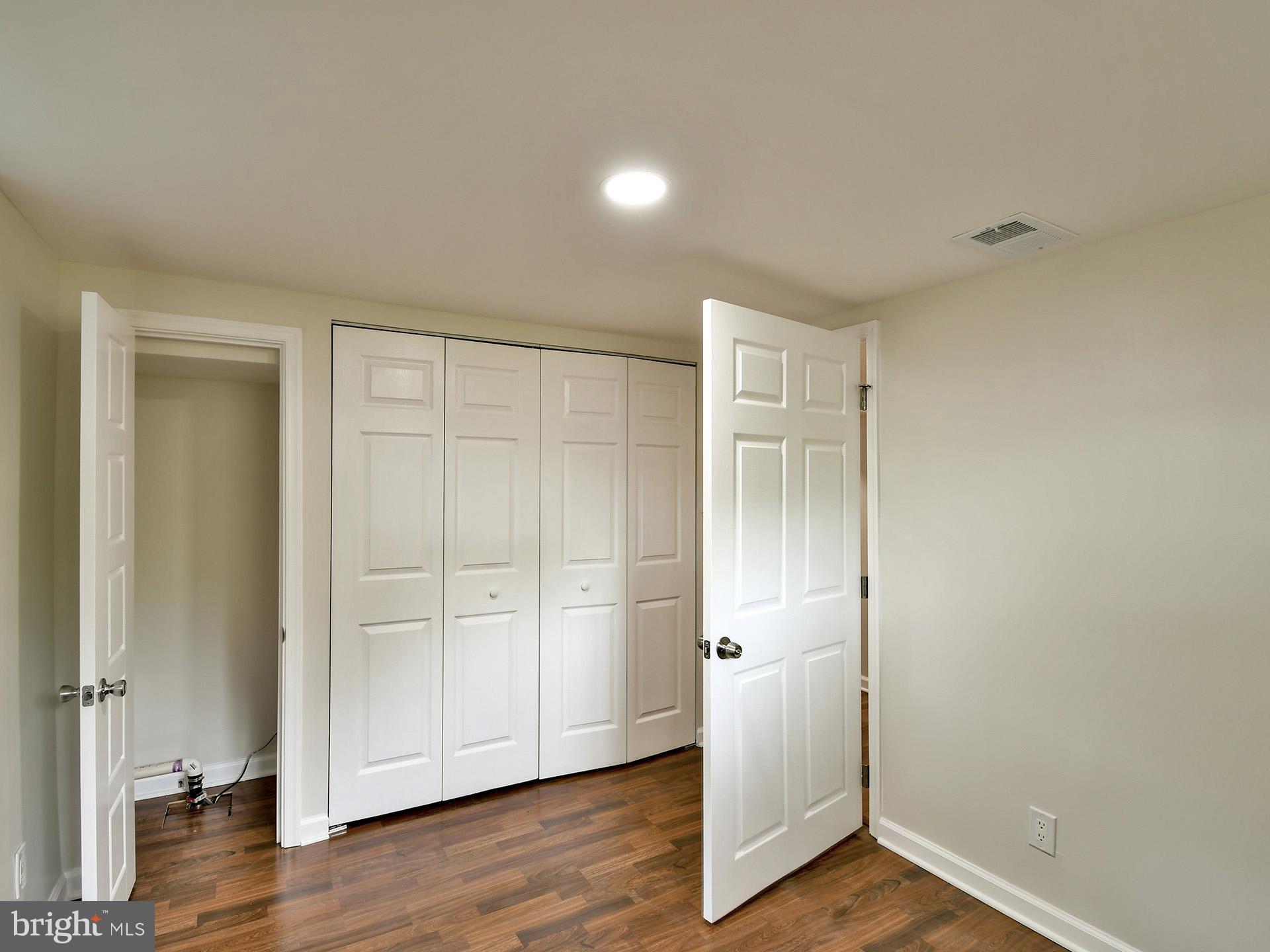 HUNTERS MILL ESTATES - Residential