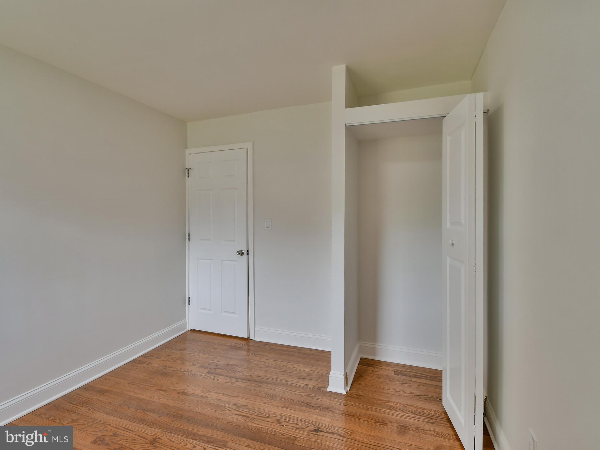 HUNTERS MILL ESTATES - Residential