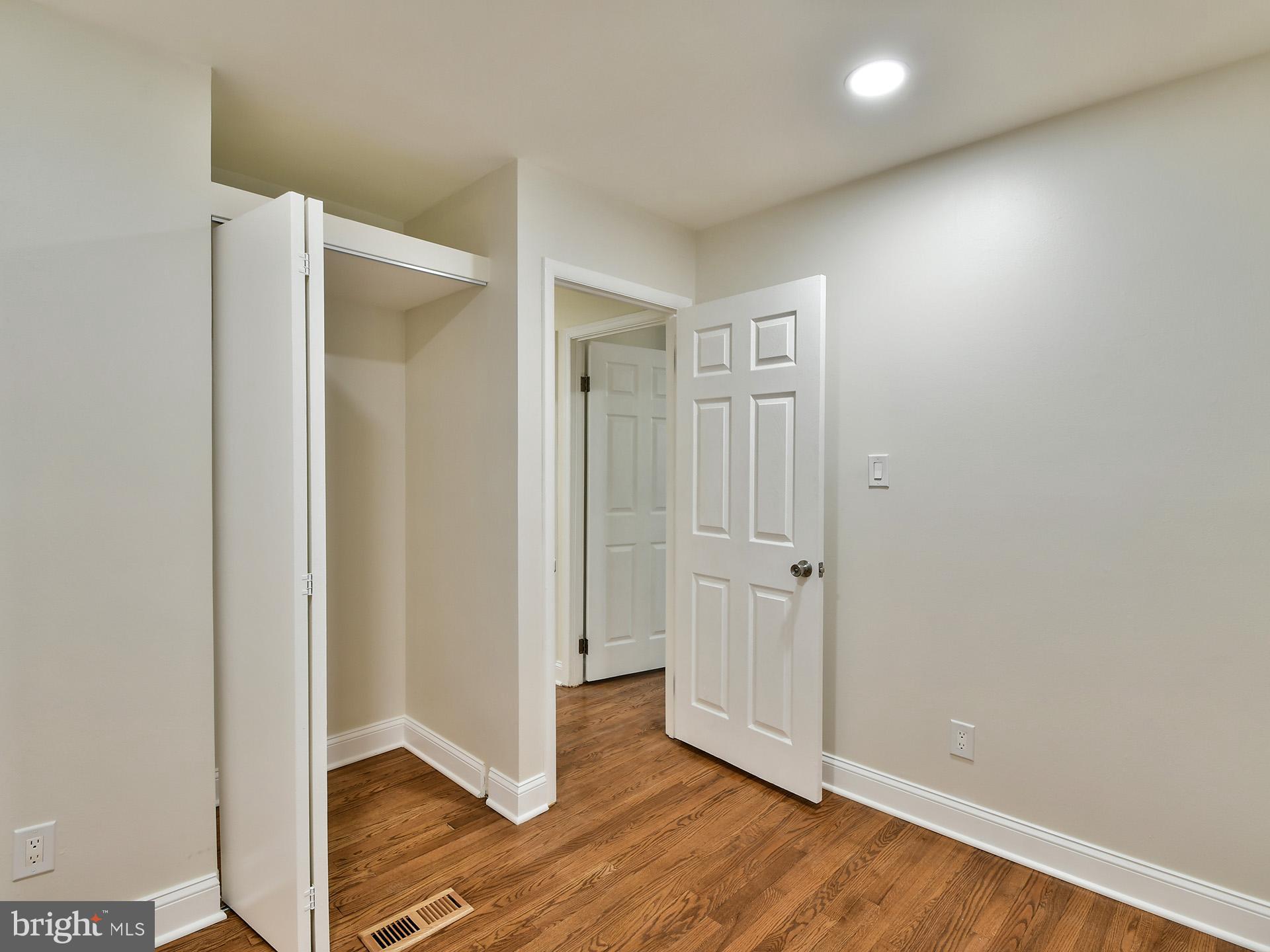 HUNTERS MILL ESTATES - Residential