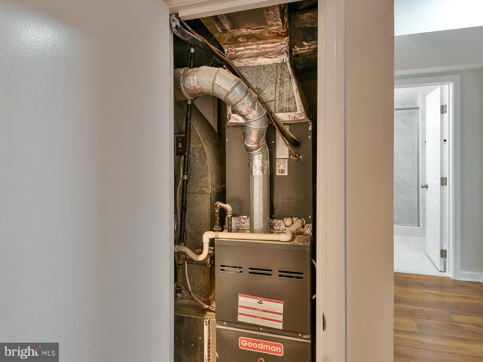 HUNTERS MILL ESTATES - Residential