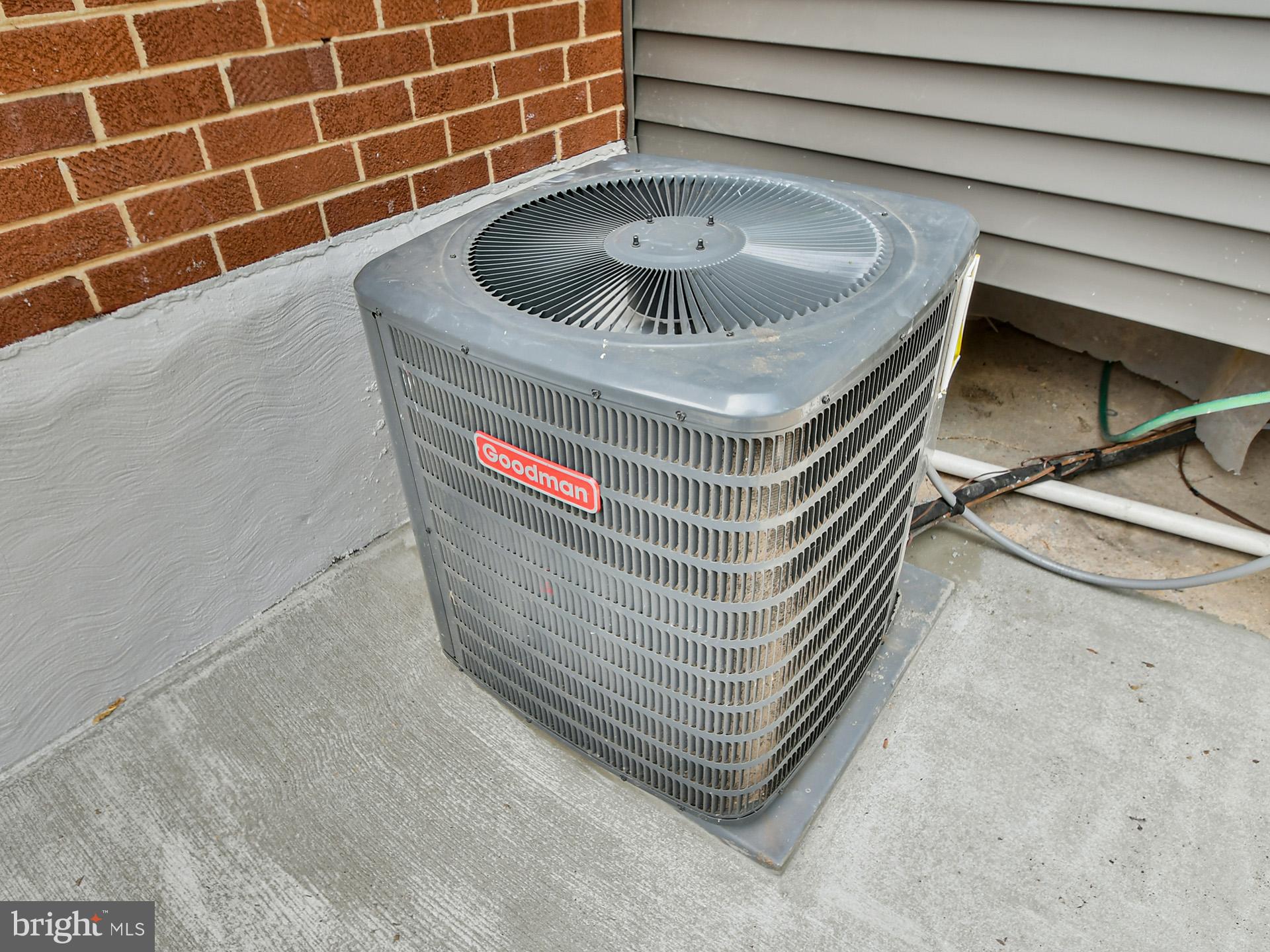 HUNTERS MILL ESTATES - Residential