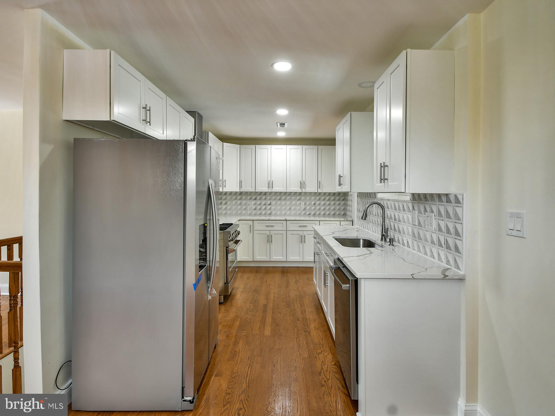 HUNTERS MILL ESTATES - Residential