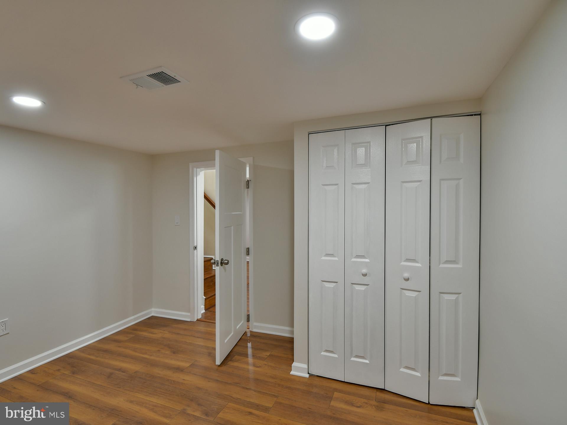 HUNTERS MILL ESTATES - Residential