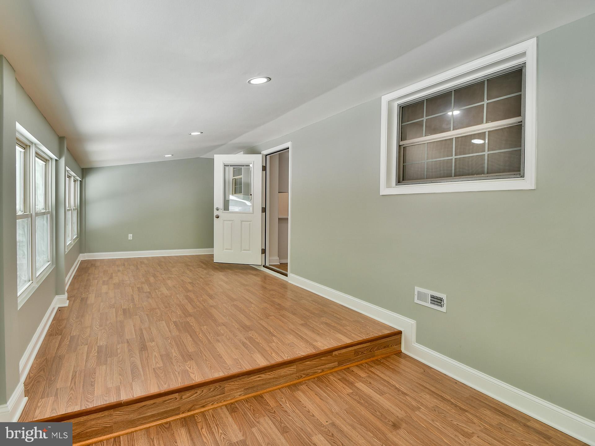 HUNTERS MILL ESTATES - Residential