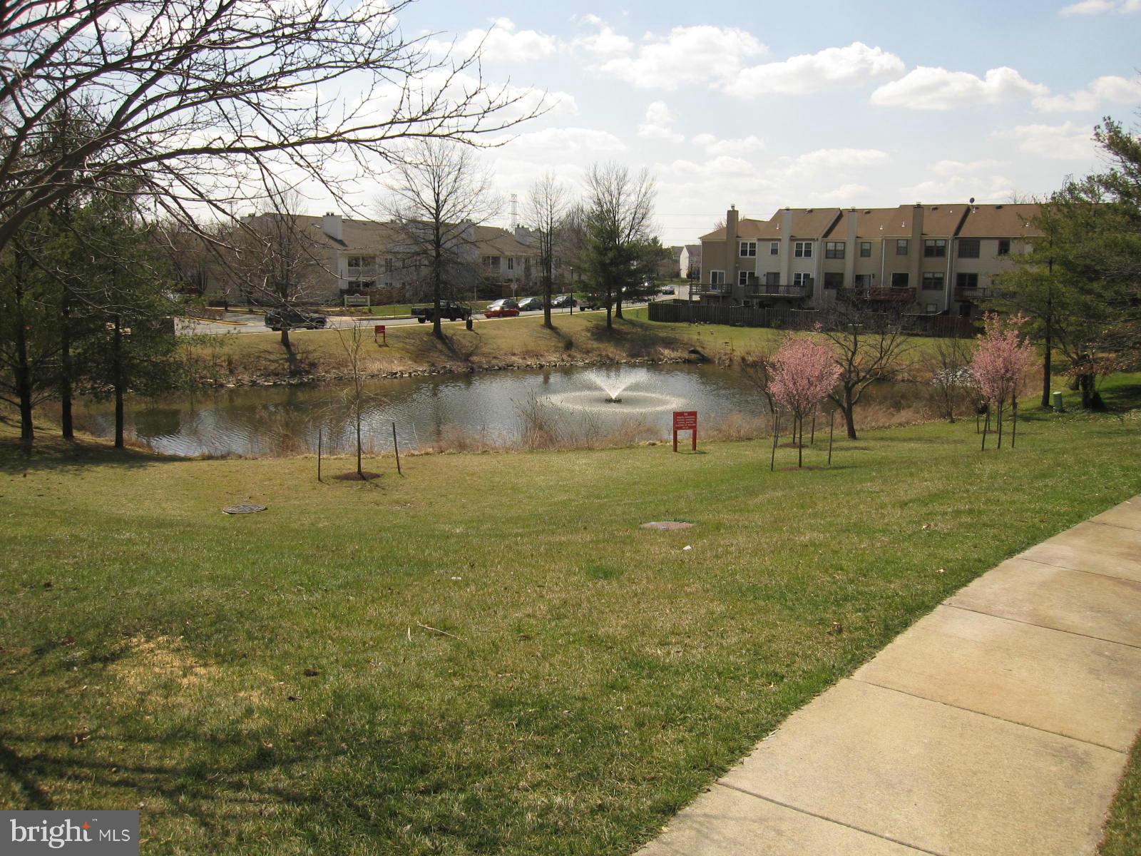 VICTORIA CROSSINGS AT MANCHESTER LAKES - Residential