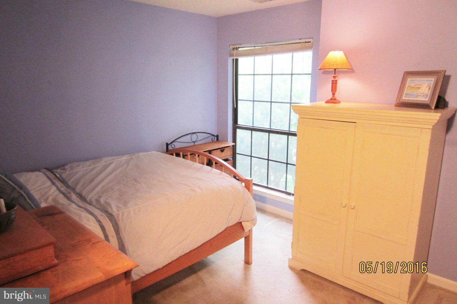 VICTORIA CROSSINGS AT MANCHESTER LAKES - Residential