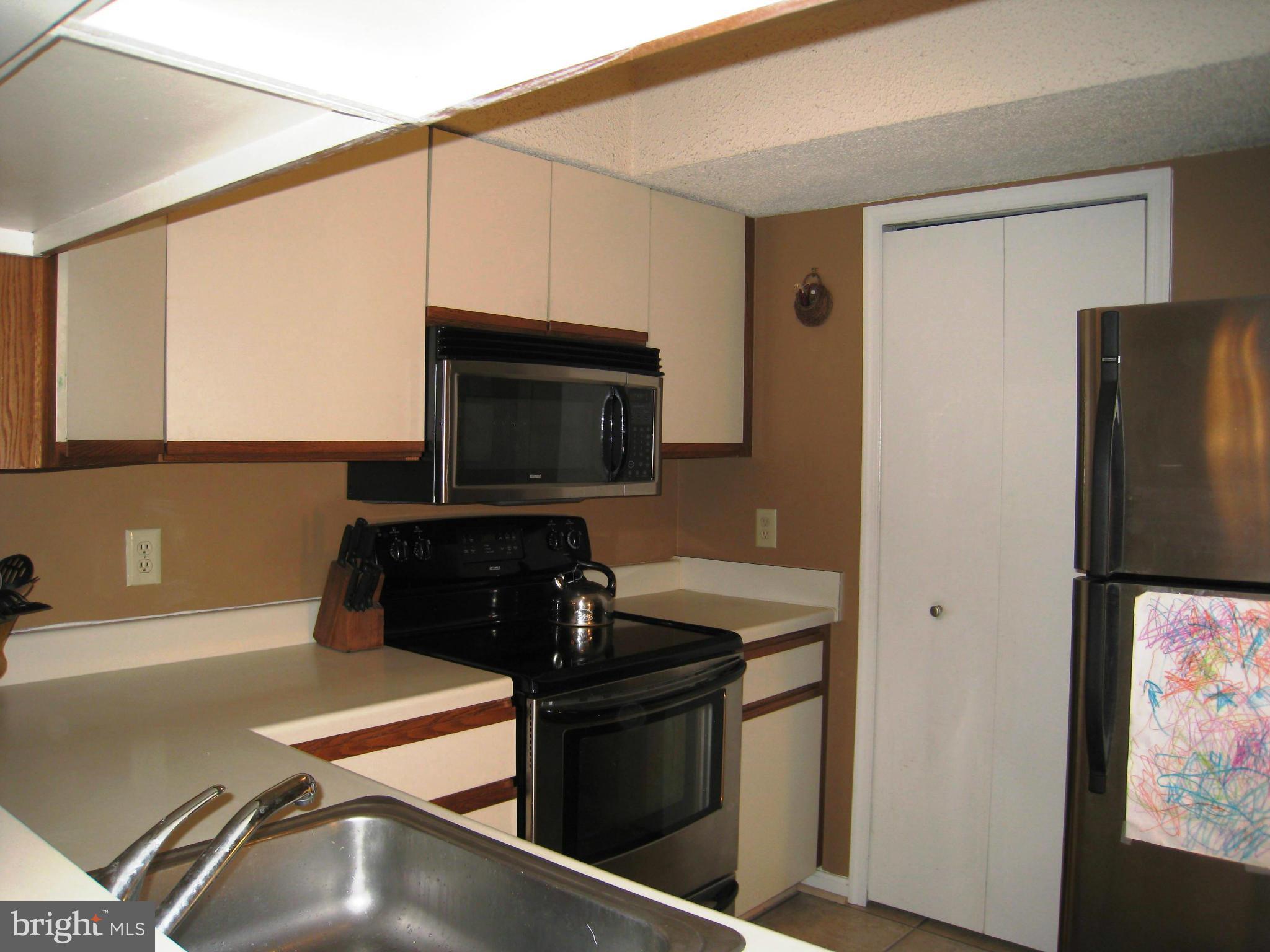 VICTORIA CROSSINGS AT MANCHESTER LAKES - Residential