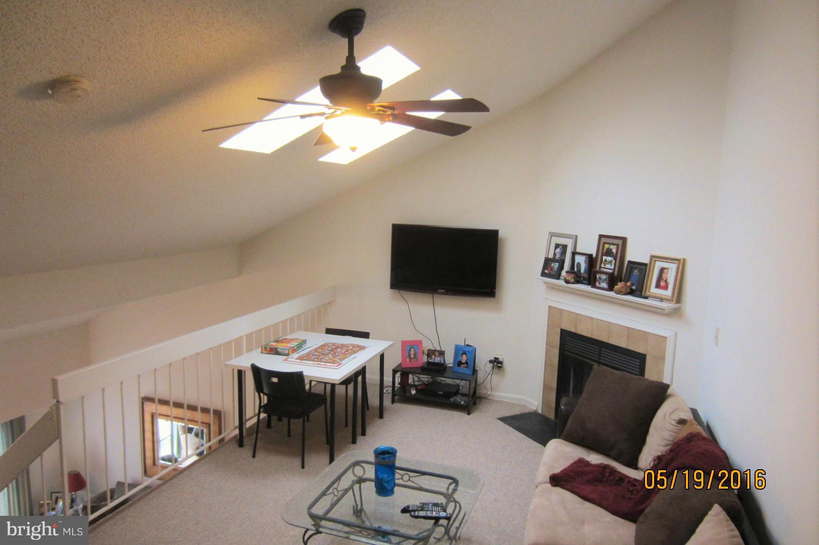 VICTORIA CROSSINGS AT MANCHESTER LAKES - Residential