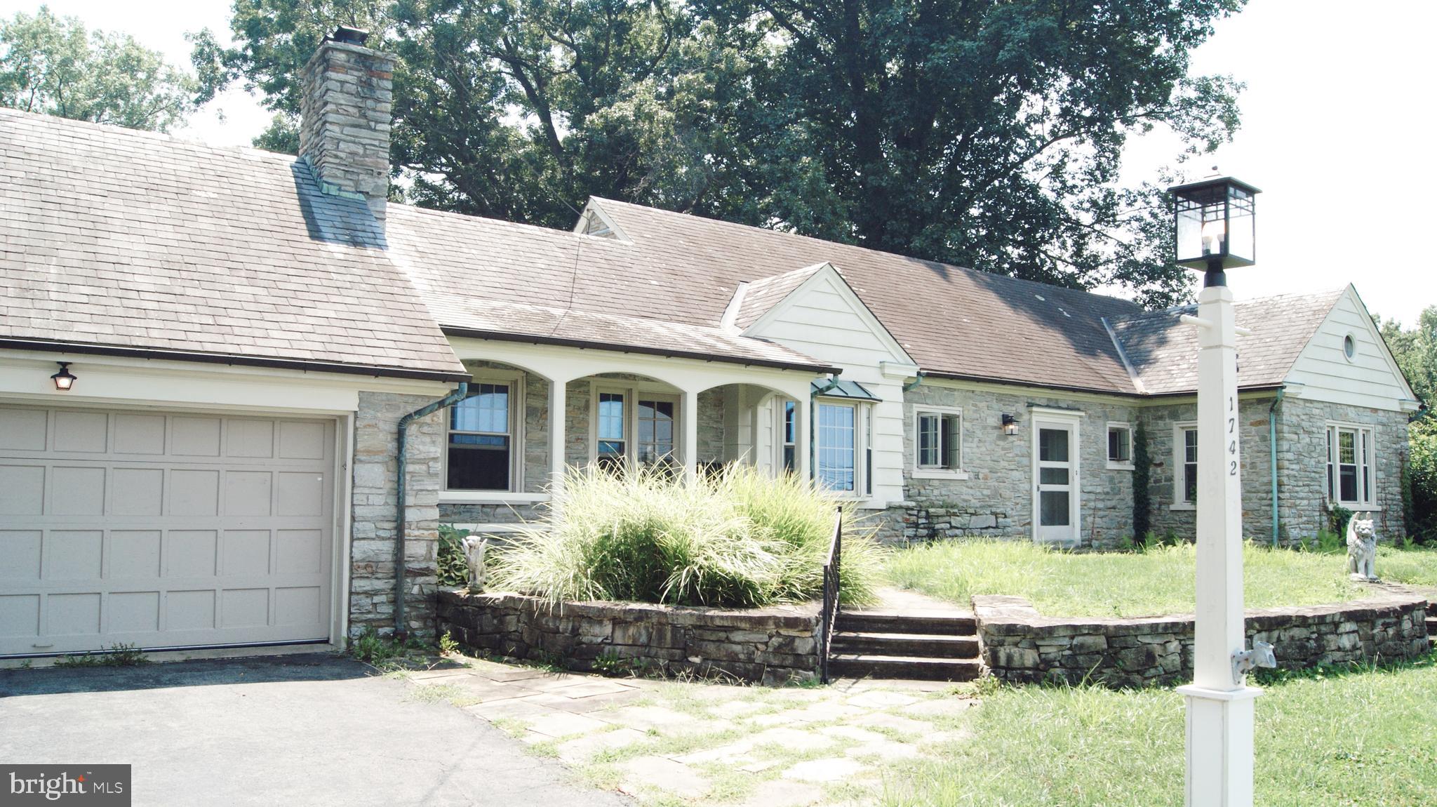 1742 OLD PHILADELPHIA PIKE