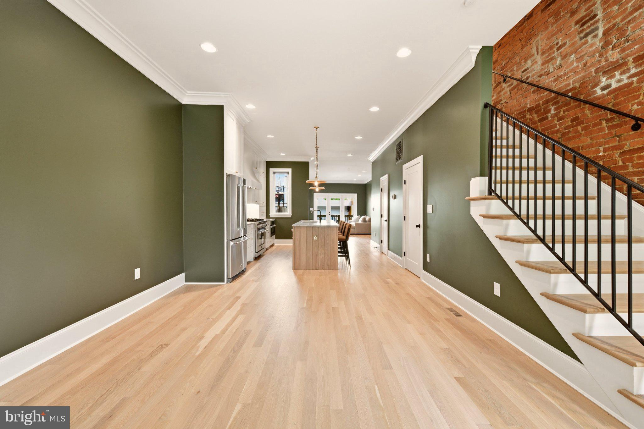 25 T STREET NW