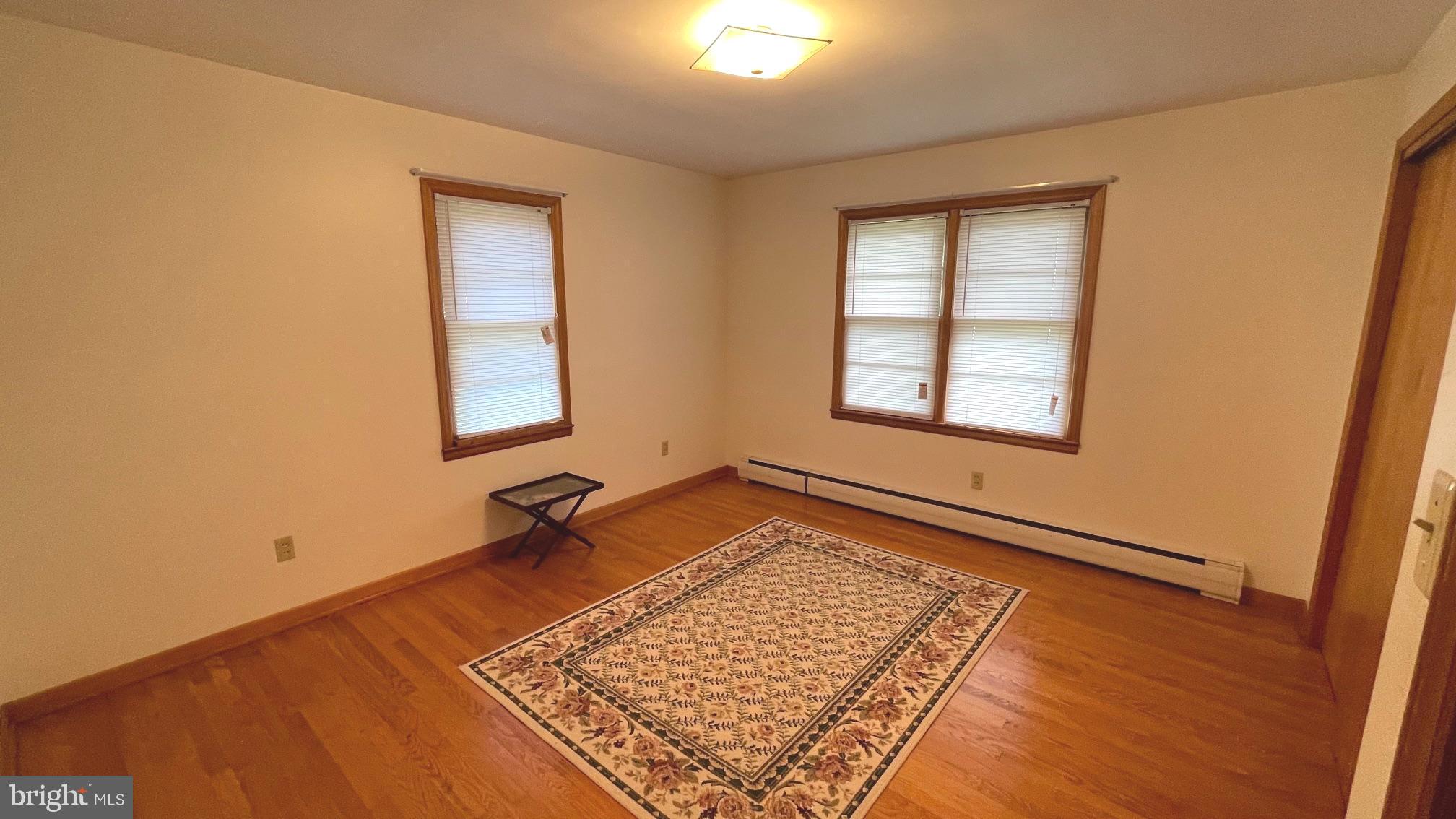 TOWN OF ROMNEY - Residential