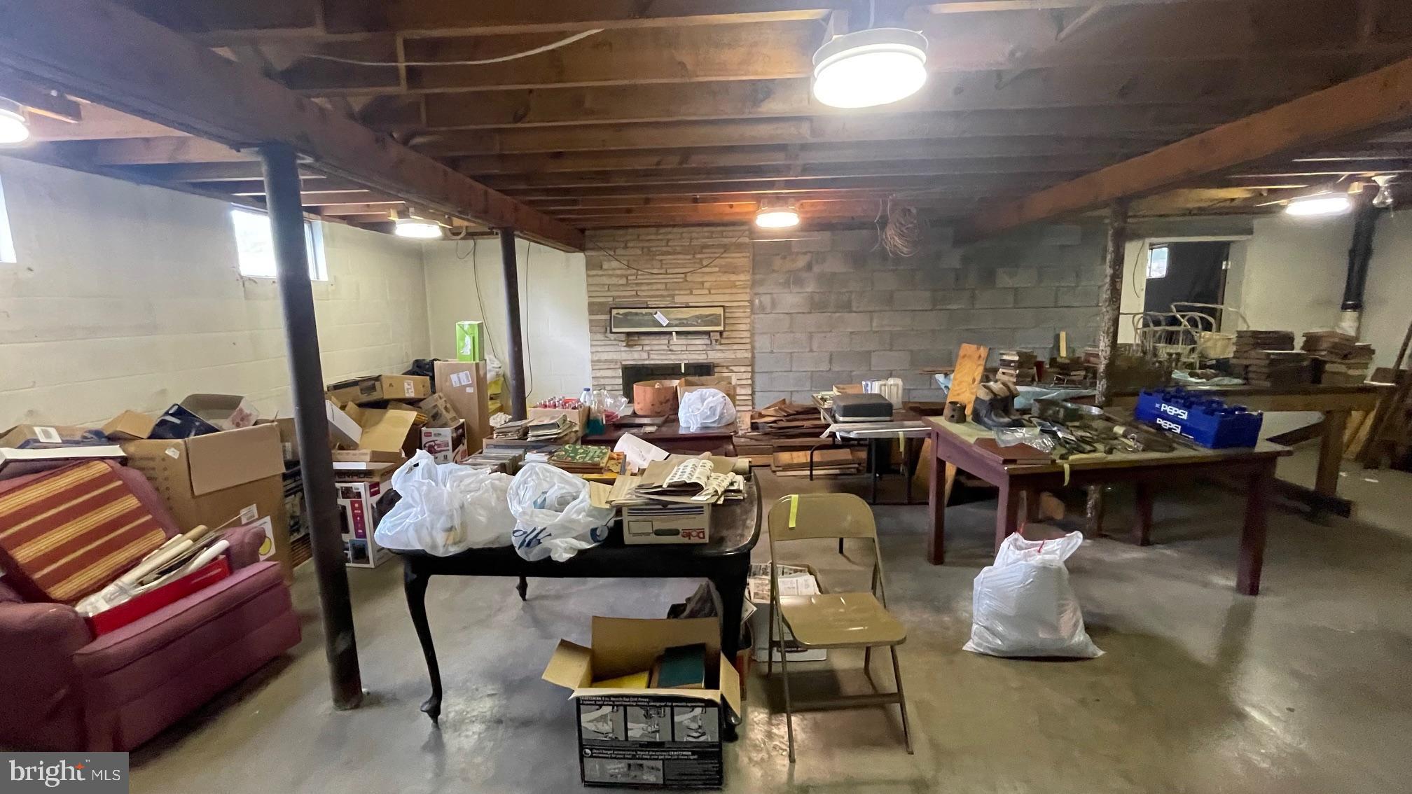 TOWN OF ROMNEY - Residential