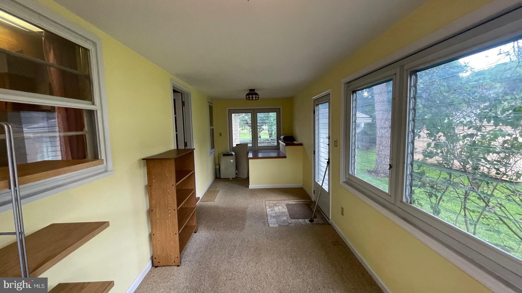 TOWN OF ROMNEY - Residential