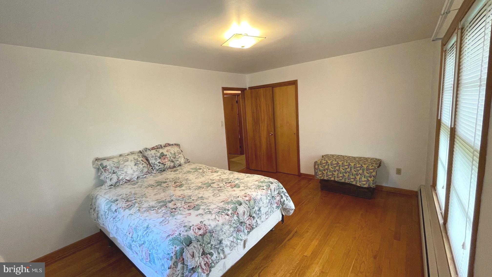 TOWN OF ROMNEY - Residential