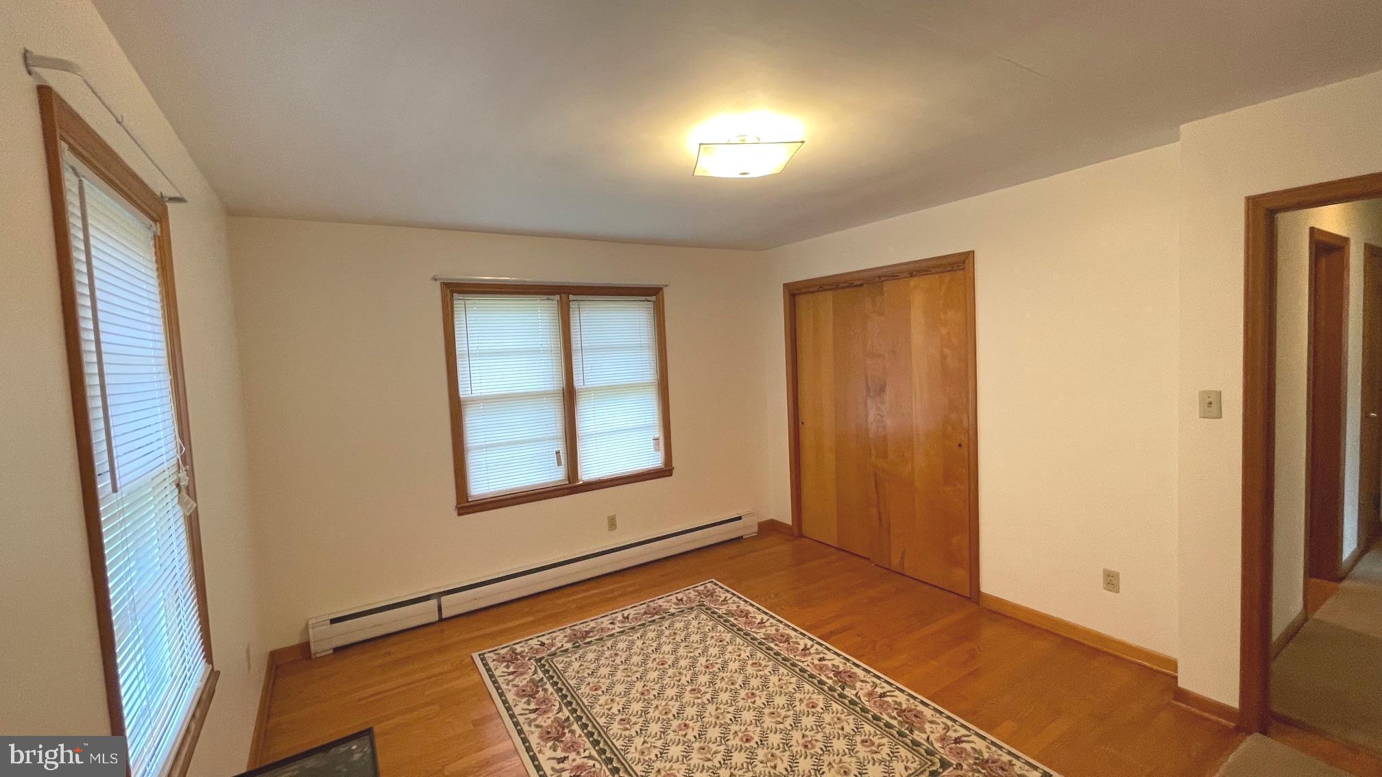 TOWN OF ROMNEY - Residential