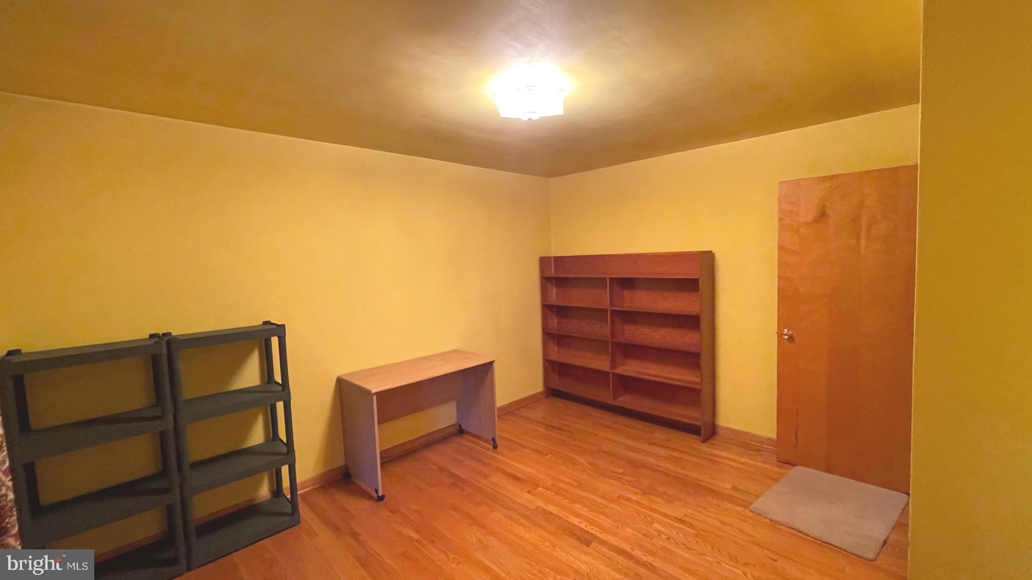 TOWN OF ROMNEY - Residential