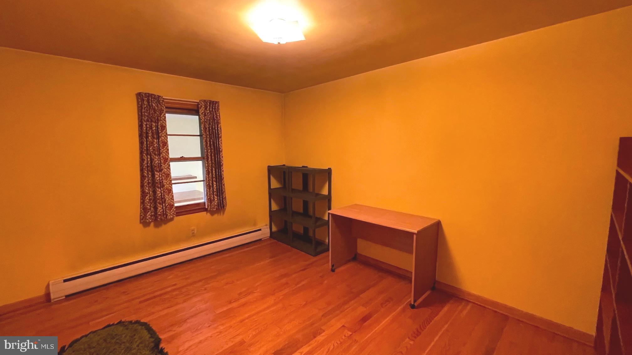 TOWN OF ROMNEY - Residential