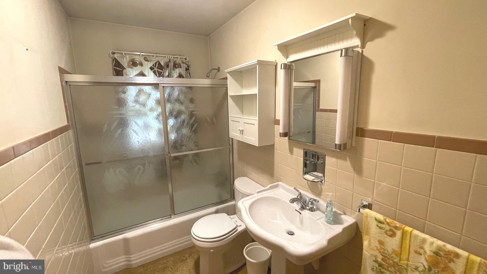 TOWN OF ROMNEY - Residential