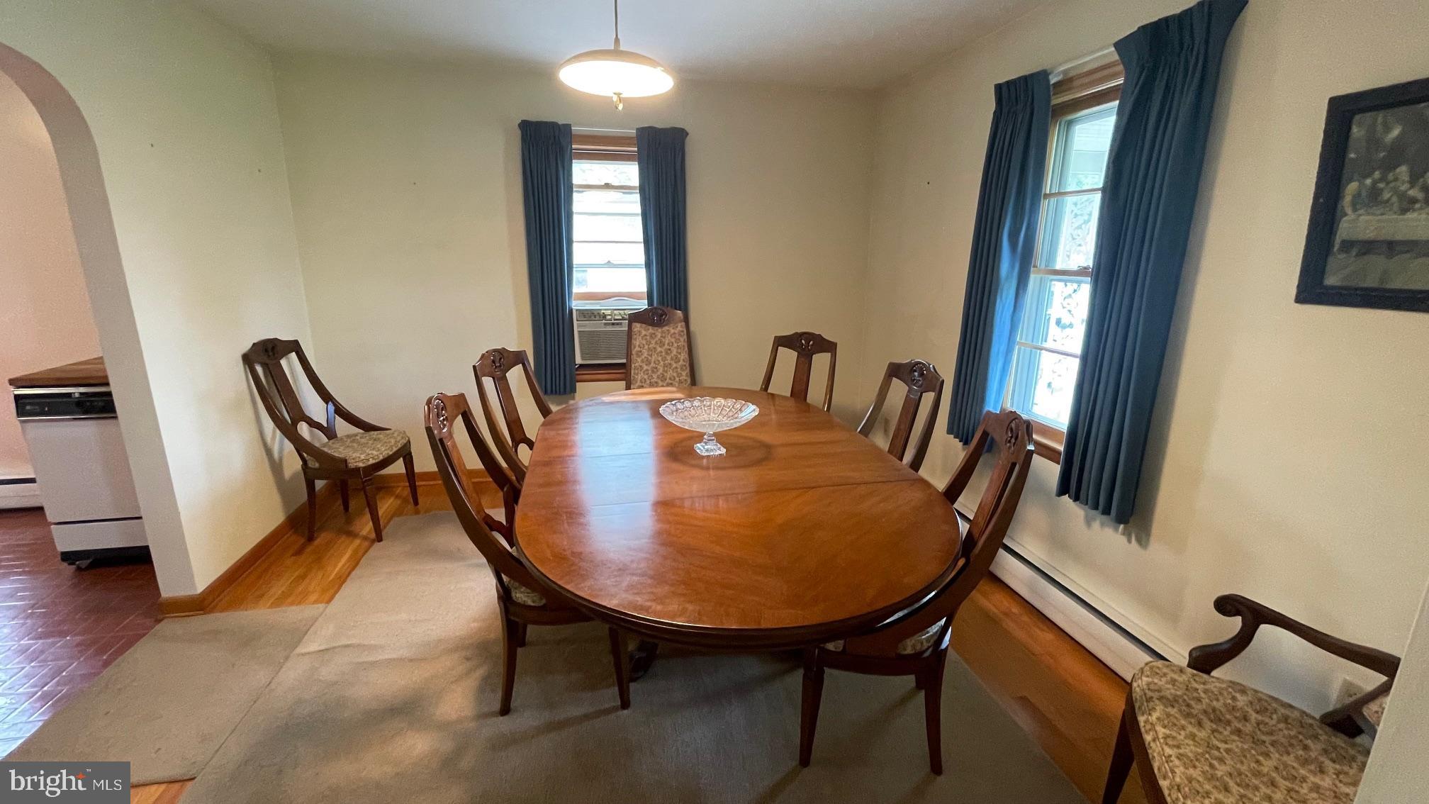 TOWN OF ROMNEY - Residential