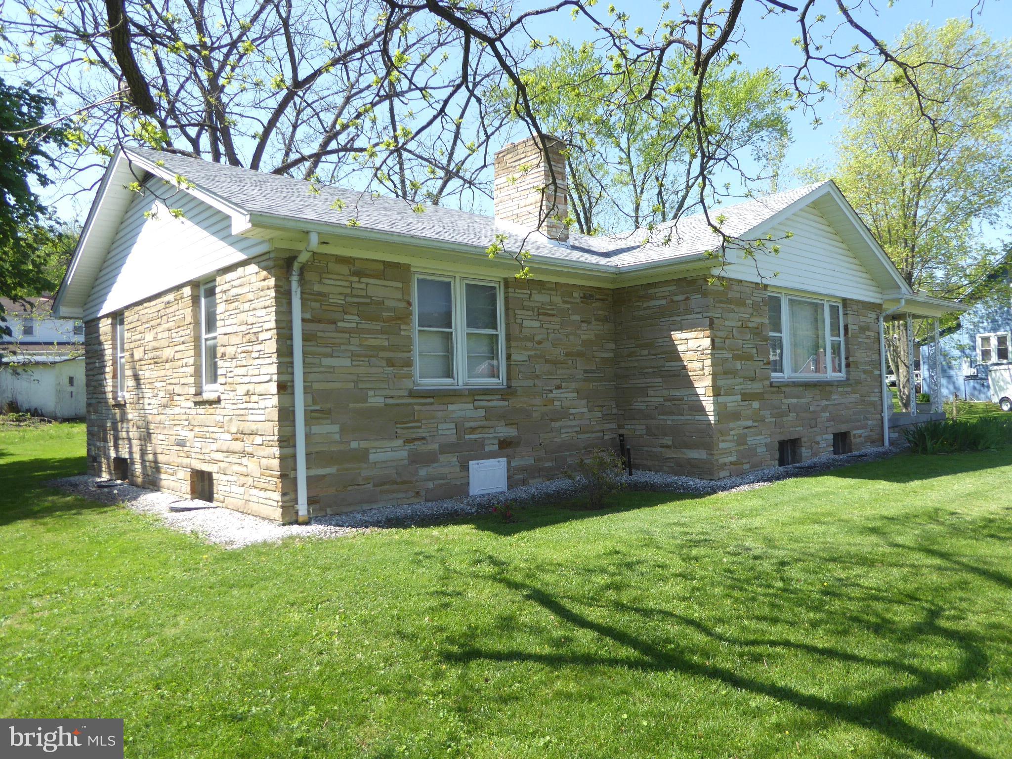 TOWN OF ROMNEY - Residential