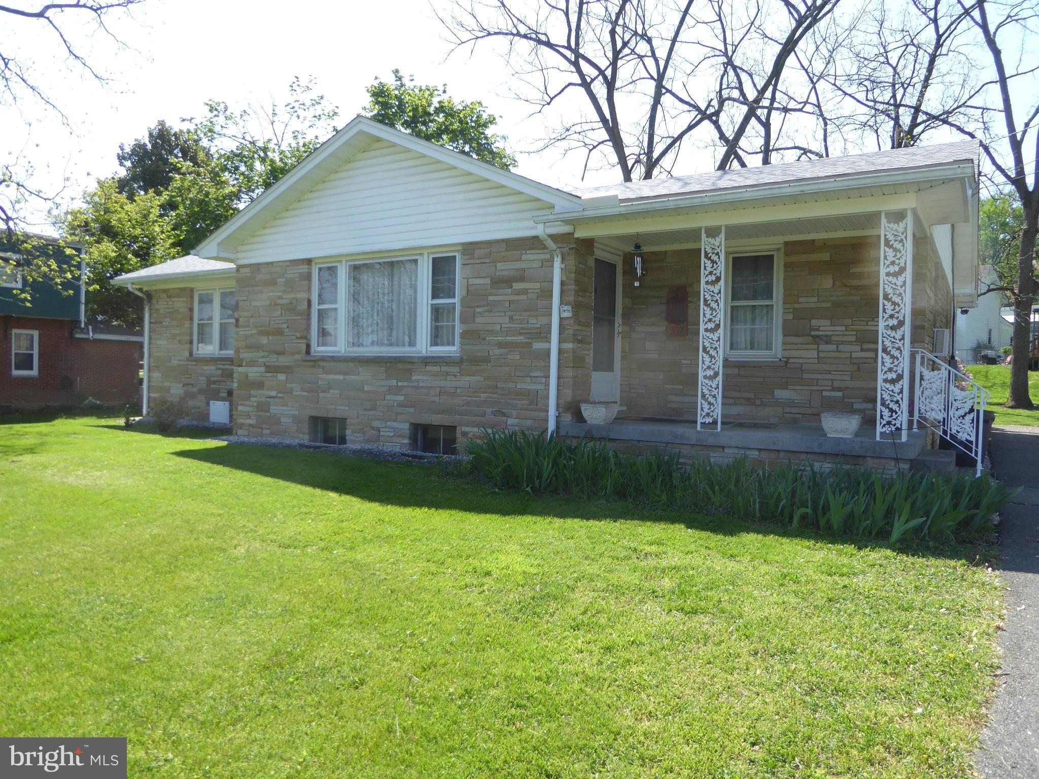 TOWN OF ROMNEY - Residential