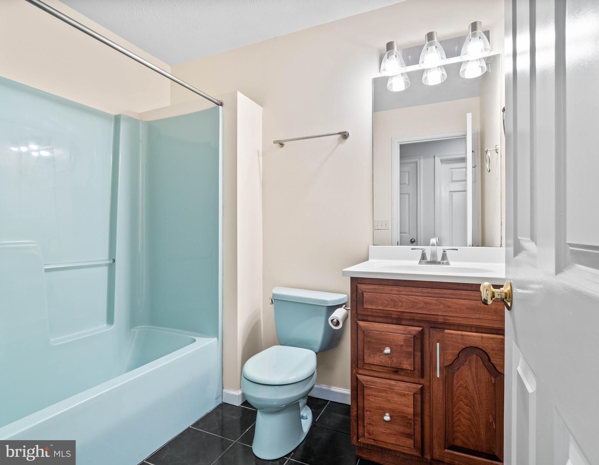 CEDAR CLIFF - Residential