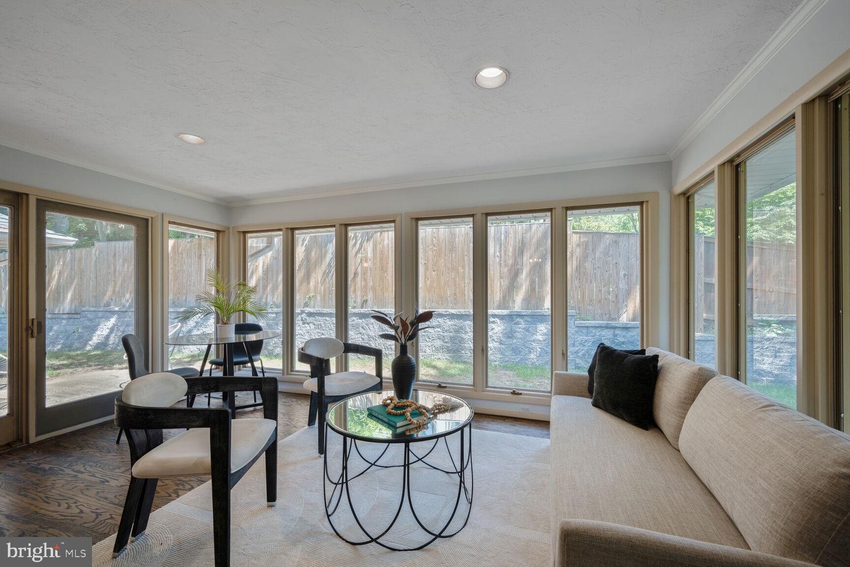 BROYHILL FOREST - Residential