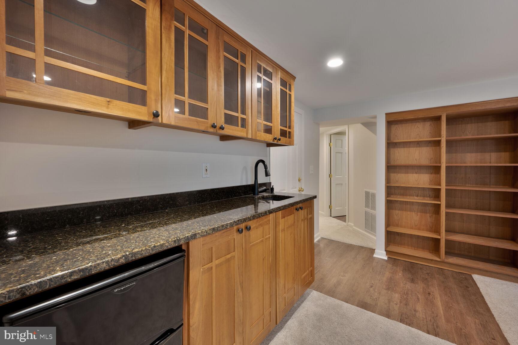 BROYHILL FOREST - Residential